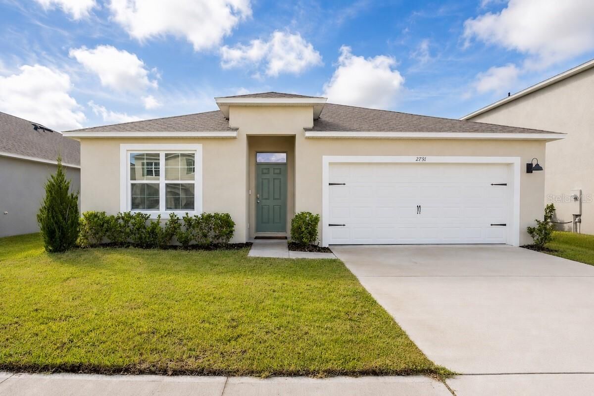 Property Photo:  2791 House Finch Road  FL 34773 