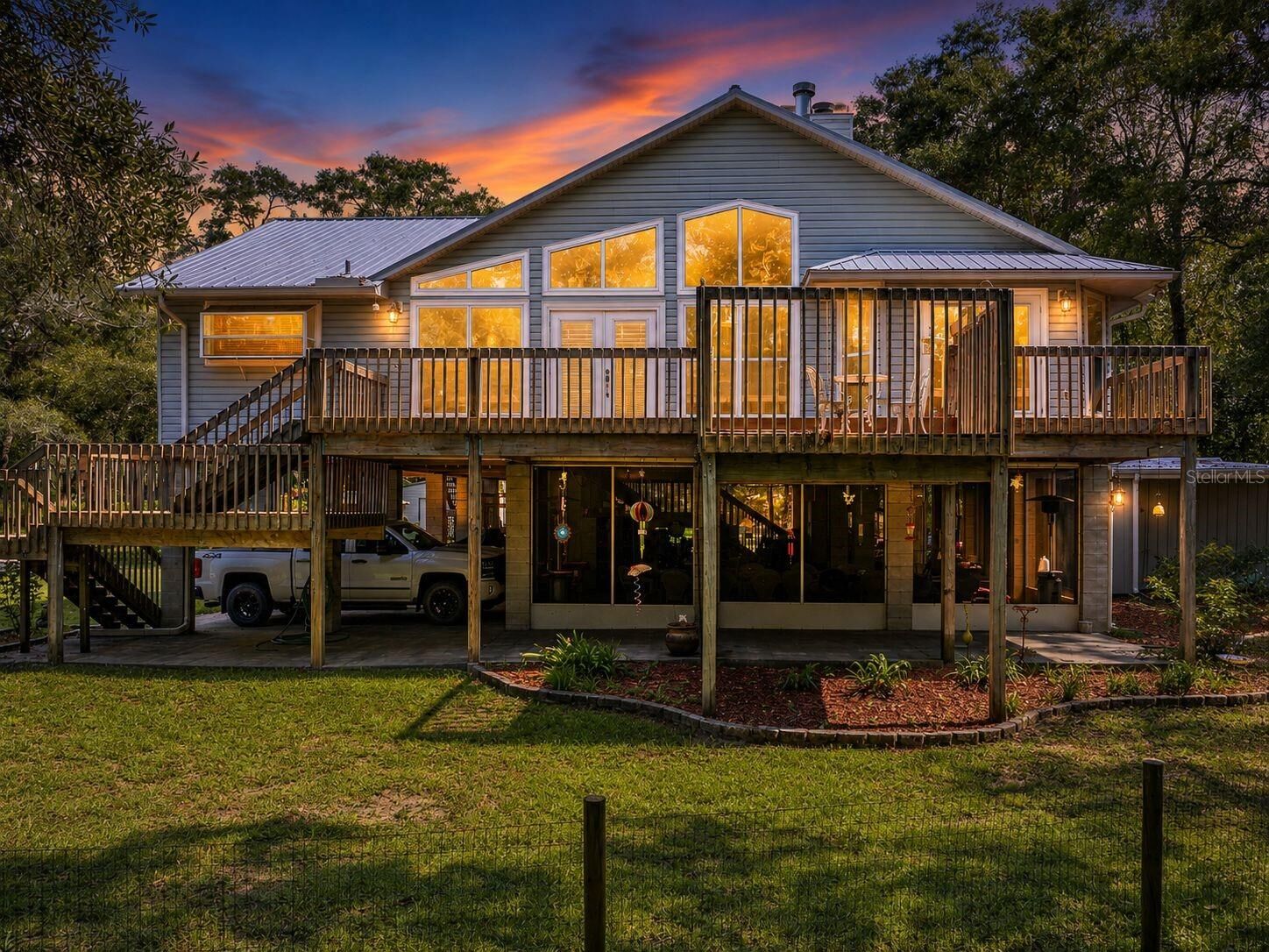 Property Photo:  16392 198th Trace  FL 32071 