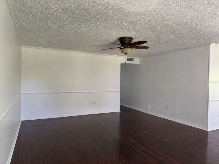 Property Photo:  350 79th Ave N 102  FL 33702 