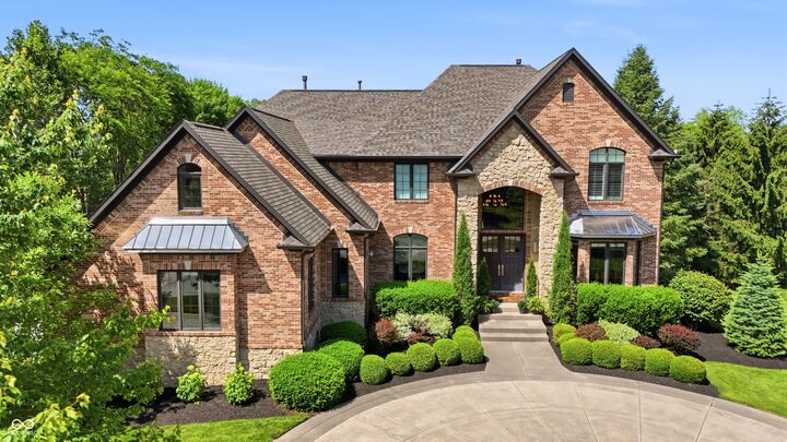 Property Photo: 16032 Colleton Court IN 46033