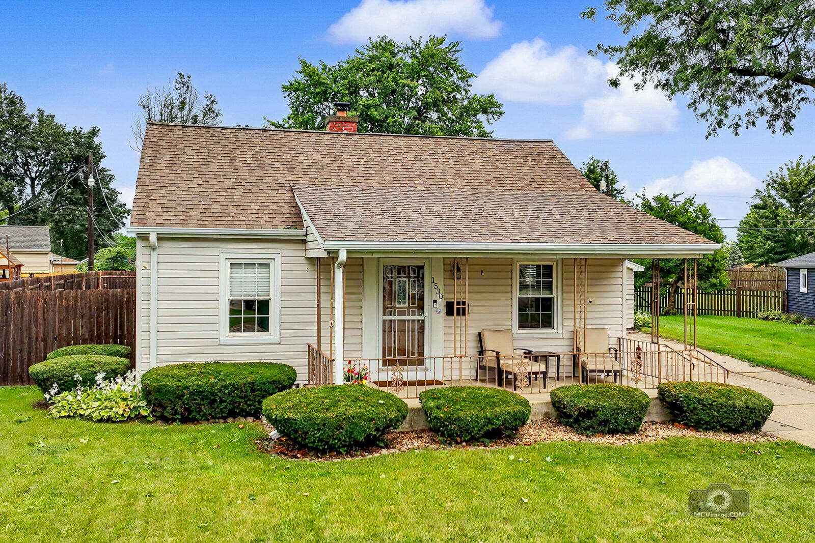 Property Photo:  1530 Marquette Court  IL 60435 