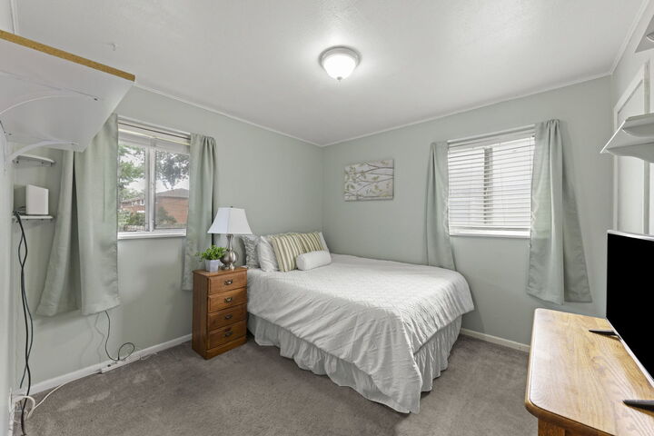 Property Photo:  720 E Le Moyne Avenue  IL 60148 