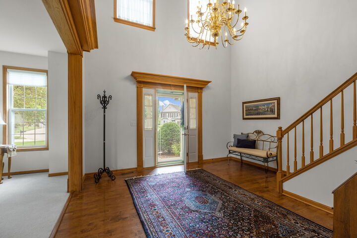 Property Photo: 4 Wellesley Court IL 60047