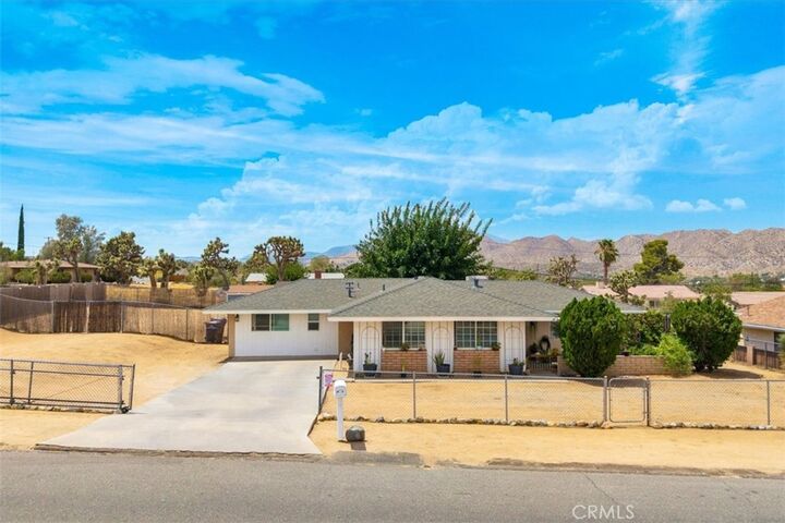 Property Photo:  7562 Acoma Trail  CA 92284 