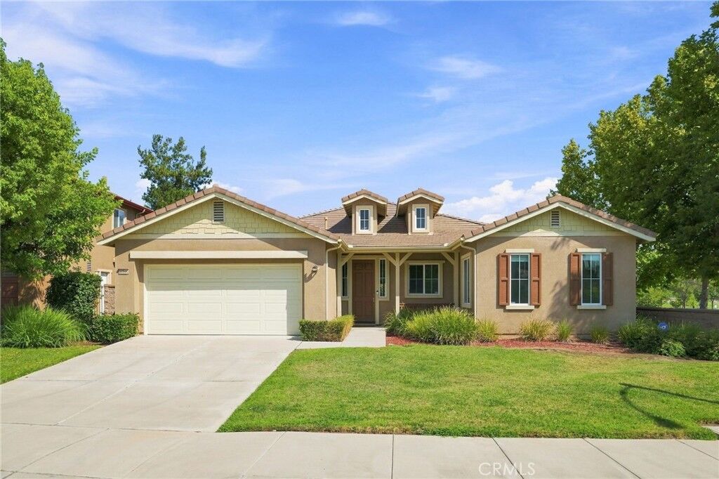 Property Photo:  30580 Fox Sedge  CA 92563 