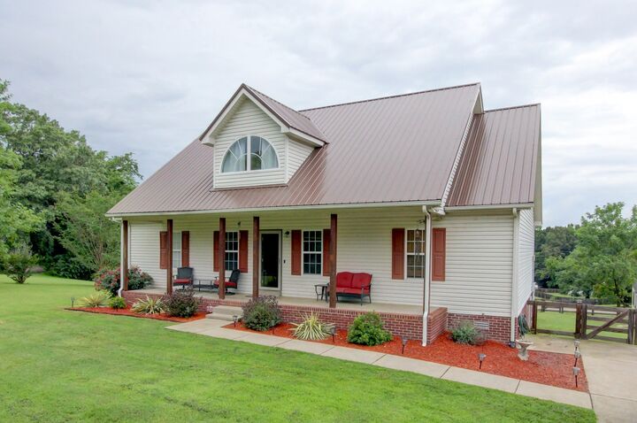 Property Photo:  2964 Sweethome Rd  TN 37035 