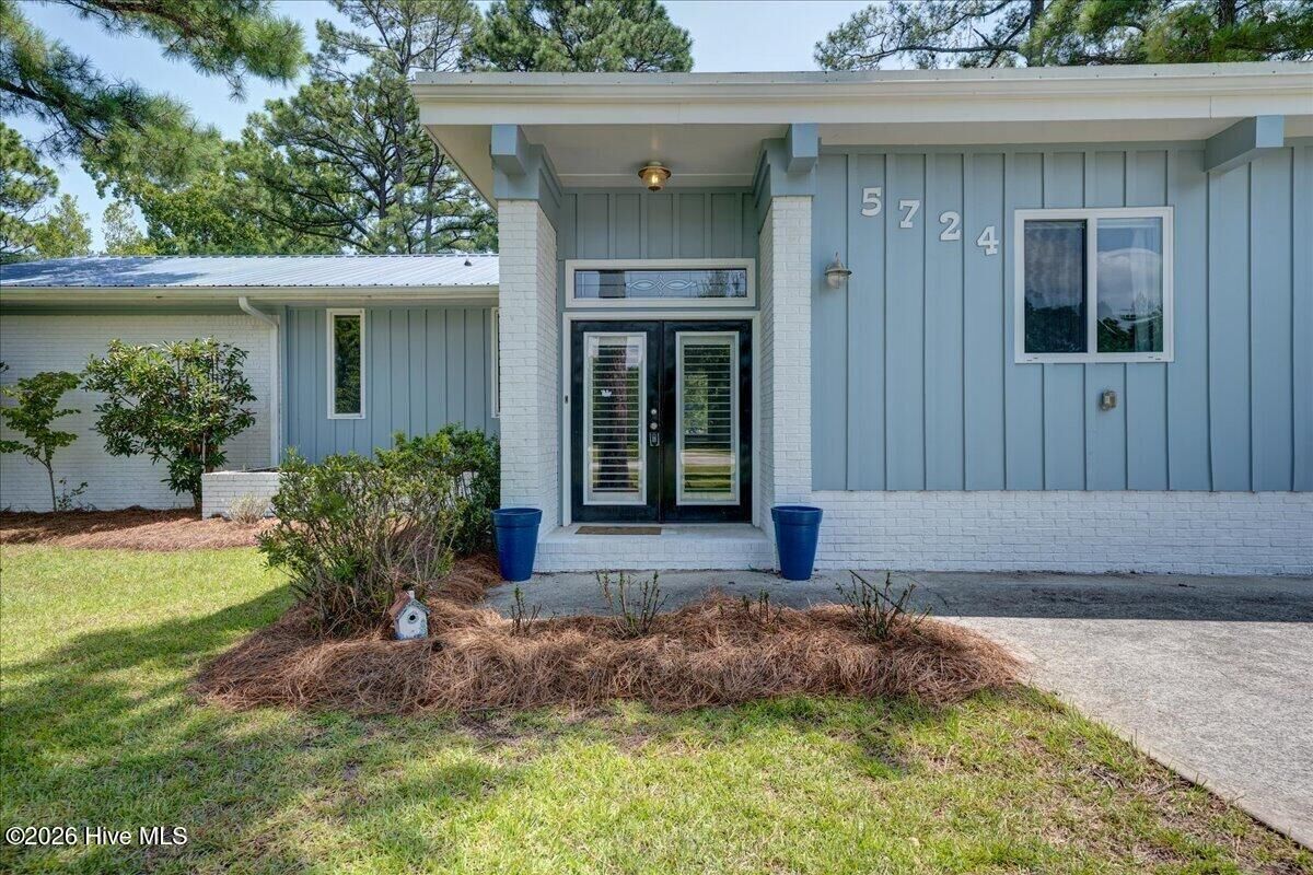 Property Photo:  5724 Gondolier Drive  NC 28560 
