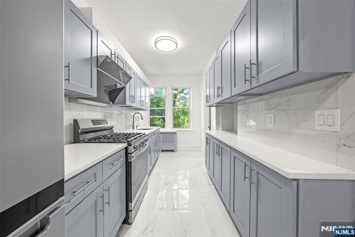 Property Photo: 218 Broad Avenue 3C NJ 07605