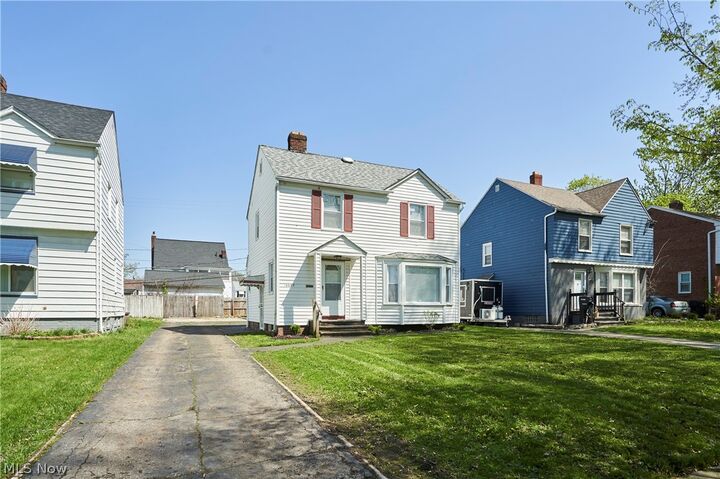 Property Photo: 16603 Talford Avenue OH 44128