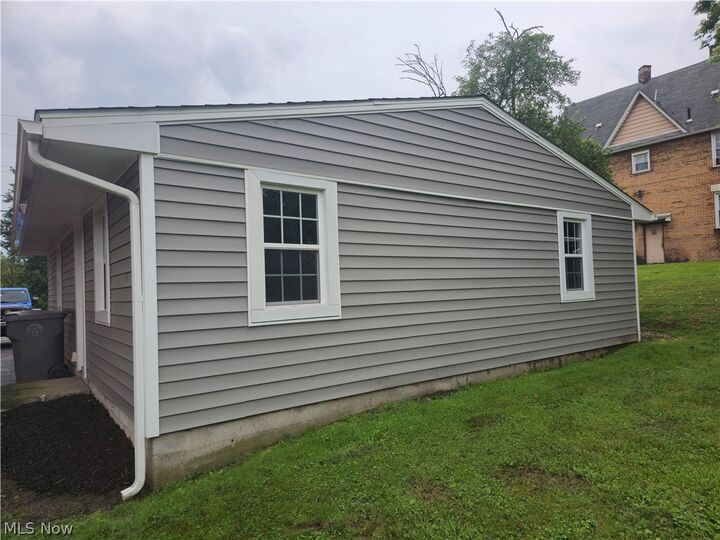 Property Photo:  356 Randolph Street  OH 44509 