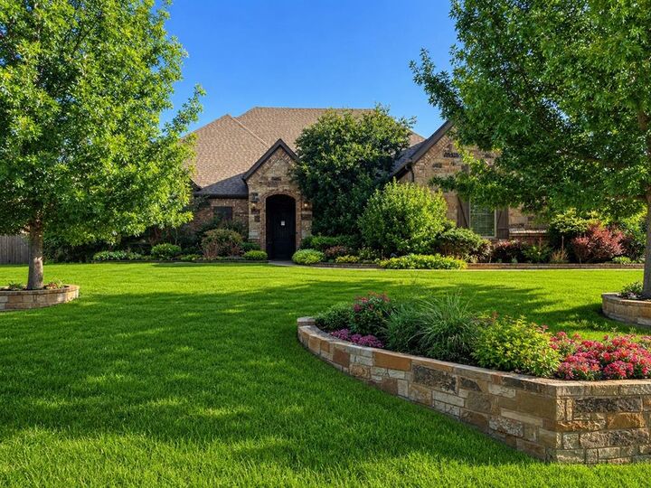 Property Photo: 1317 Bluff Springs Drive TX 76052
