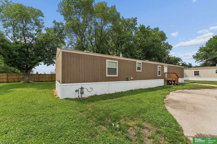 Property Photo:  1075 W 8th Street 12  NE 68649 