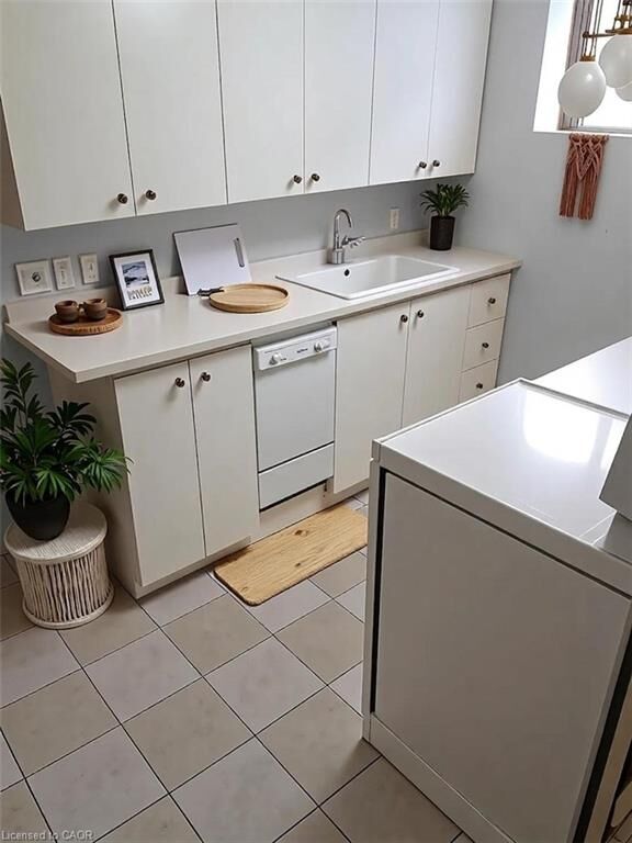 Property Photo: 726 West 5th Street 2 ON L9C 3R4