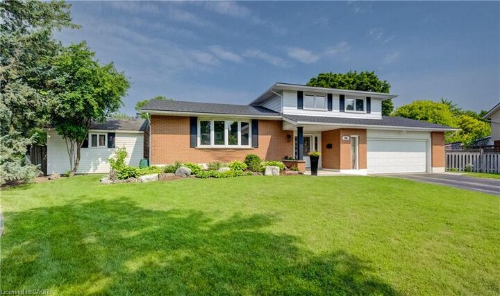 Property Photo: 298 Creighton Court ON N2K 1W6