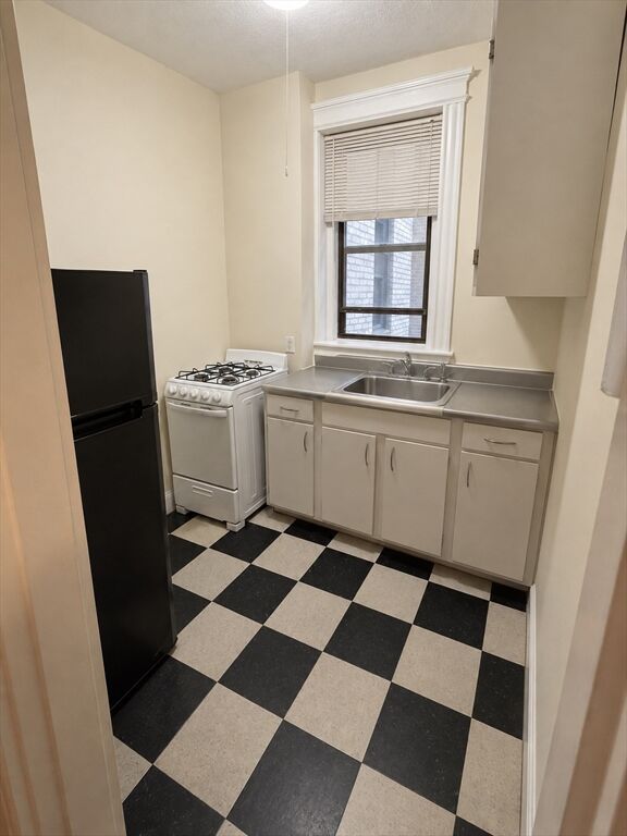 Property Photo:  15 Park Drive 7  MA 02215 