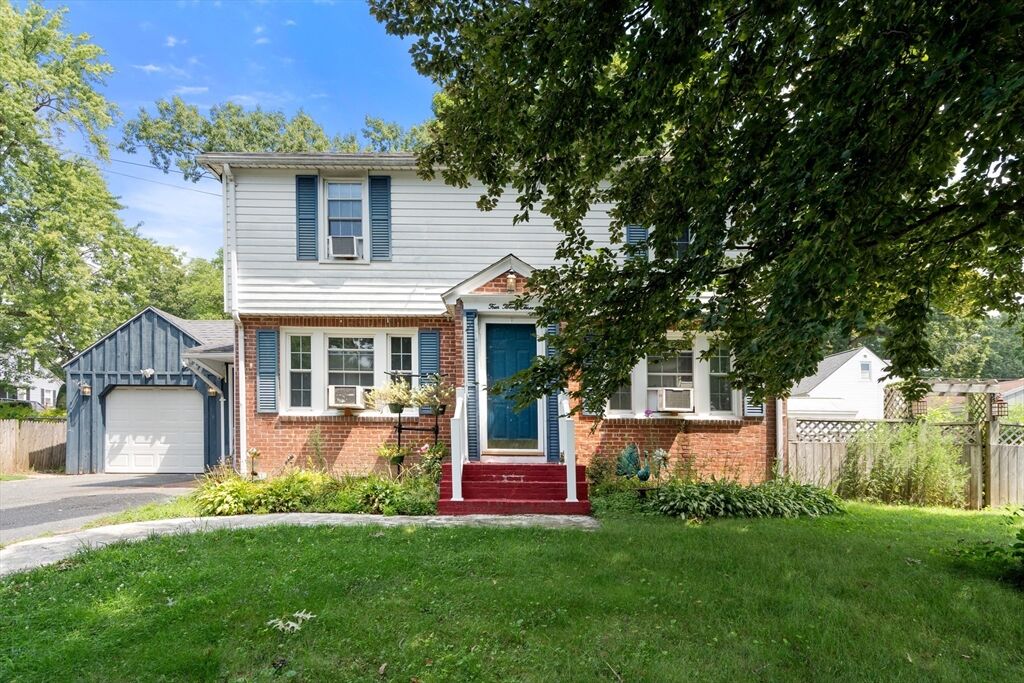 Property Photo: 423 Tiffany St MA 01108