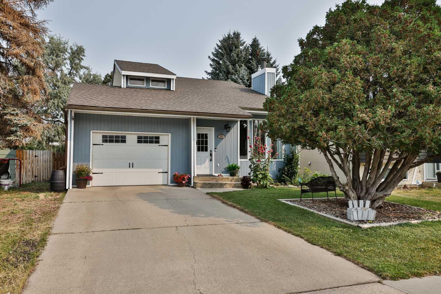 Property Photo:  100 Eton Road W  AB T1K 4V2 