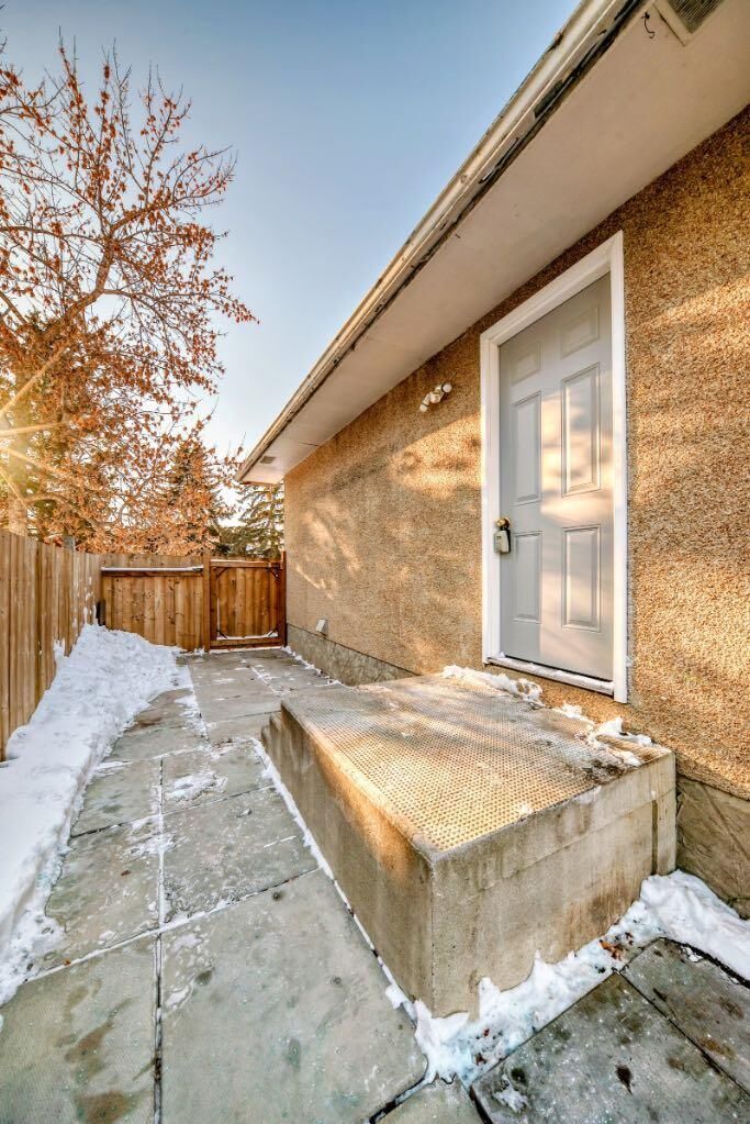 Property Photo: 3221 32A Avenue SE AB T2B 0J6