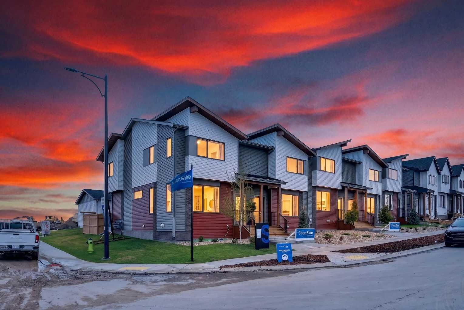 Property Photo: 2077 Vantage Way SW AB T4B 5Y5