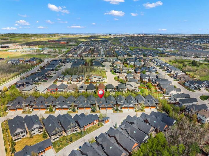 Property Photo: 63 Cortina Villas SW AB T3H 0W8