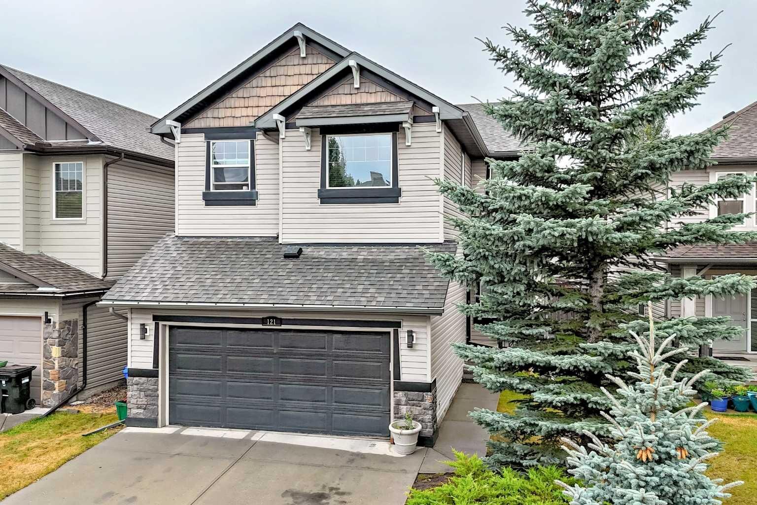 Property Photo:  121 Chapalina Heights SE  AB T2X 0B2 