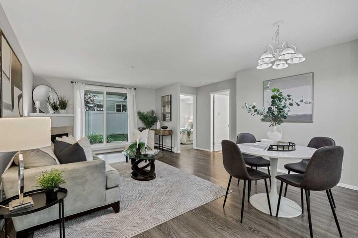 Property Photo:  604 8 Street SW 2108  AB T4B 2W4 