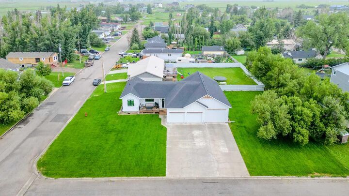 Property Photo: 246 4A Street AB T0K 2E0