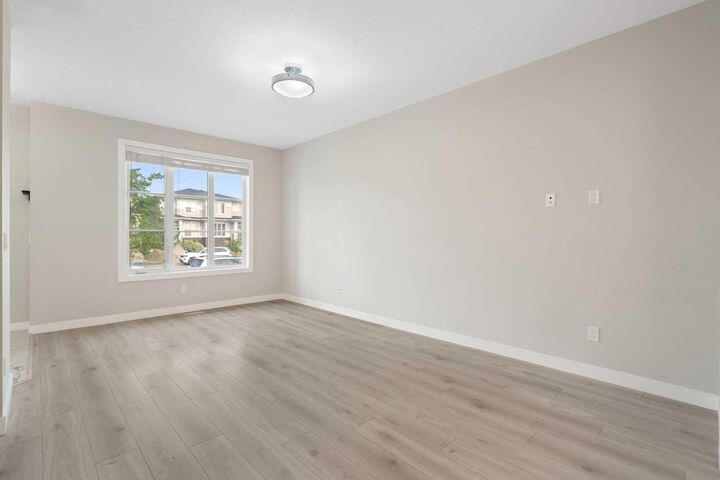 Property Photo:  125 Corner Meadows Gate NE  AB T3N 1J7 