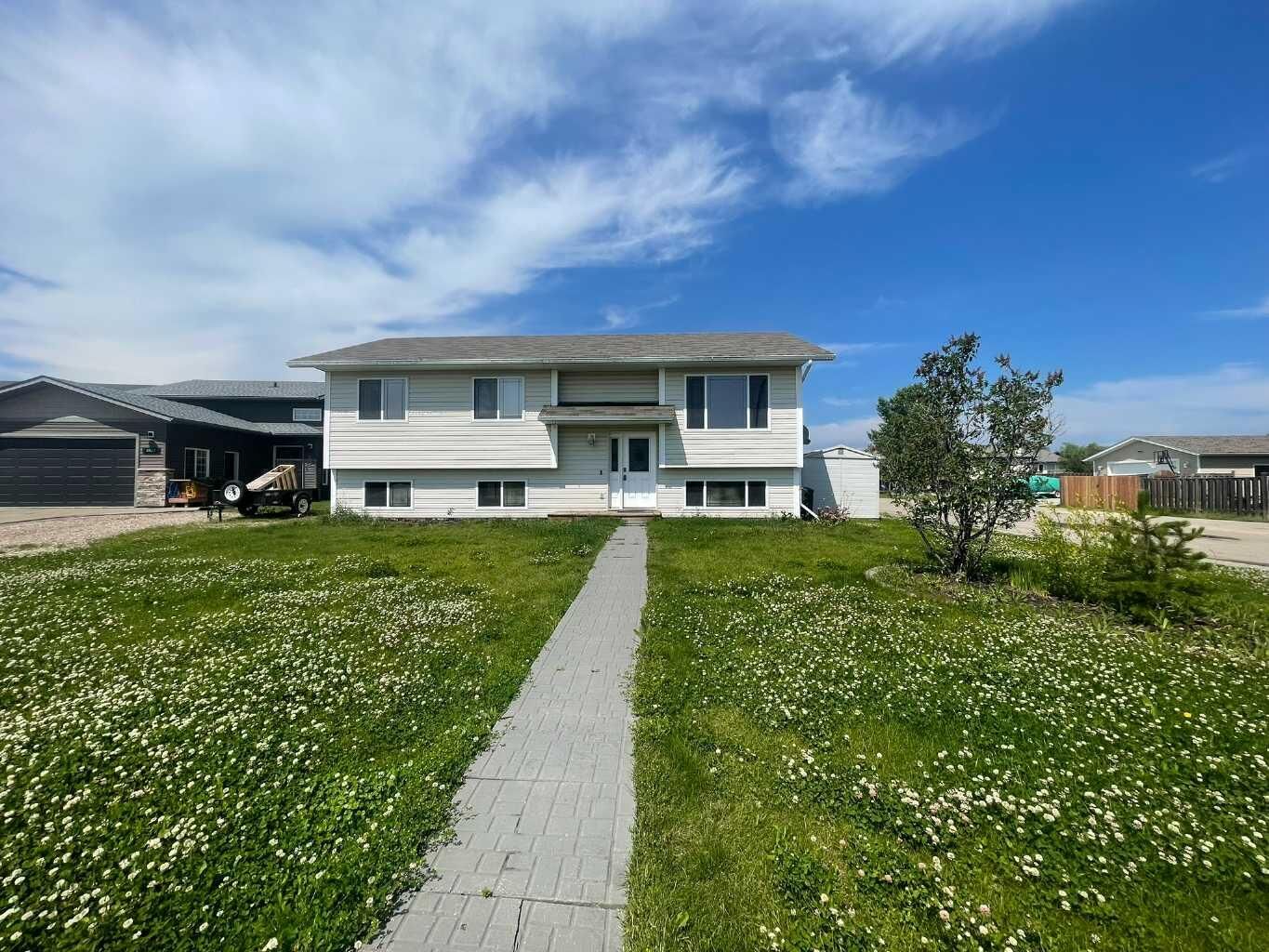 Property Photo:  4802 64 Avenue  AB T9M 0A9 