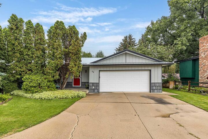 30 Noble Court SW — photo 1