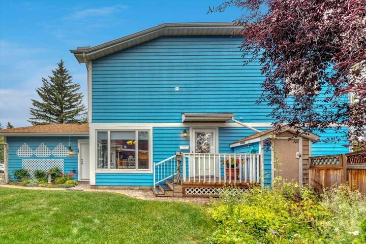 Property Photo: 168 Midpark Gardens SE AB T2X 1N7