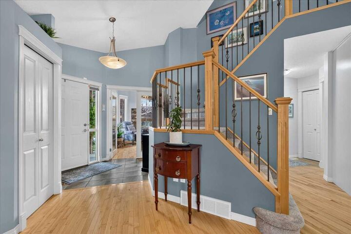 Property Photo:  248 Springbank Villas SW  AB T3H 5P7 