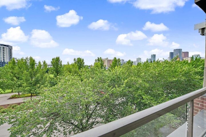 Property Photo: 930 Centre Avenue NE 310 AB T2E 9C8