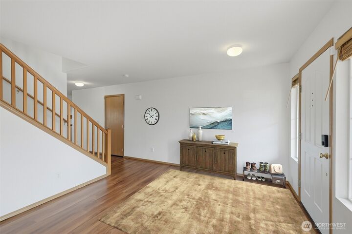 Property Photo:  2101 SE 2nd Place  WA 98056 