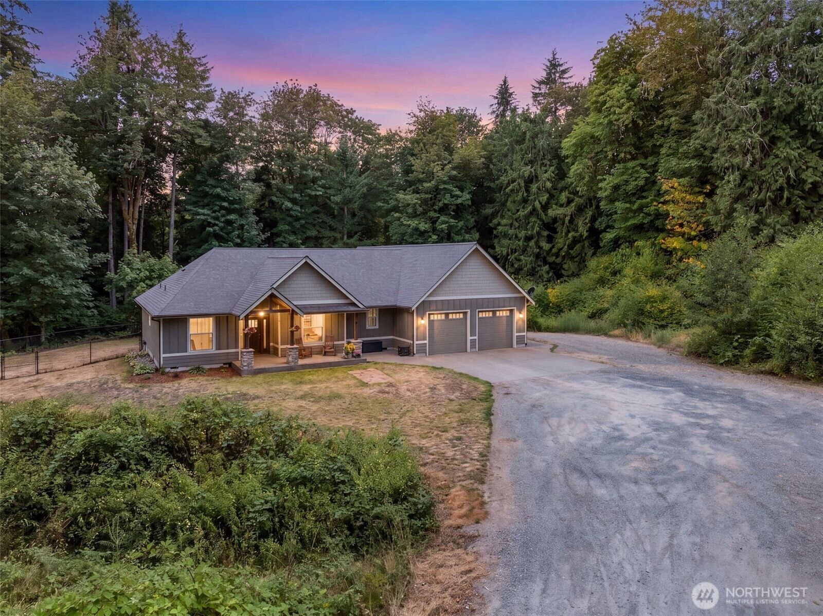 Property Photo:  2425  106th Lane SE  WA 98501 