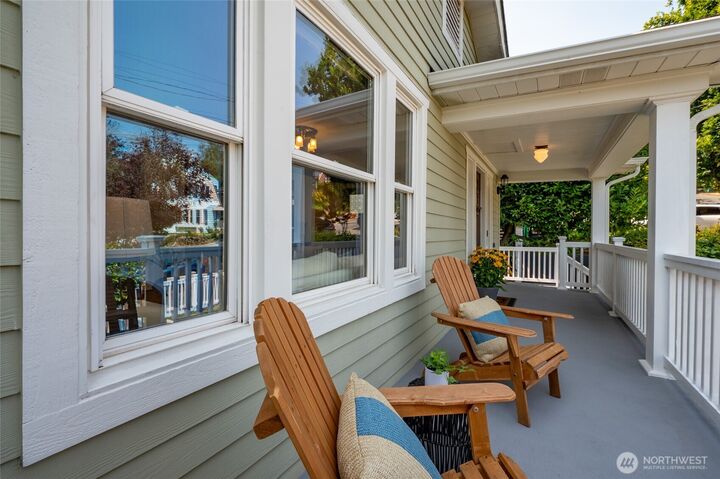 Property Photo: 523 N 70th Street WA 98103