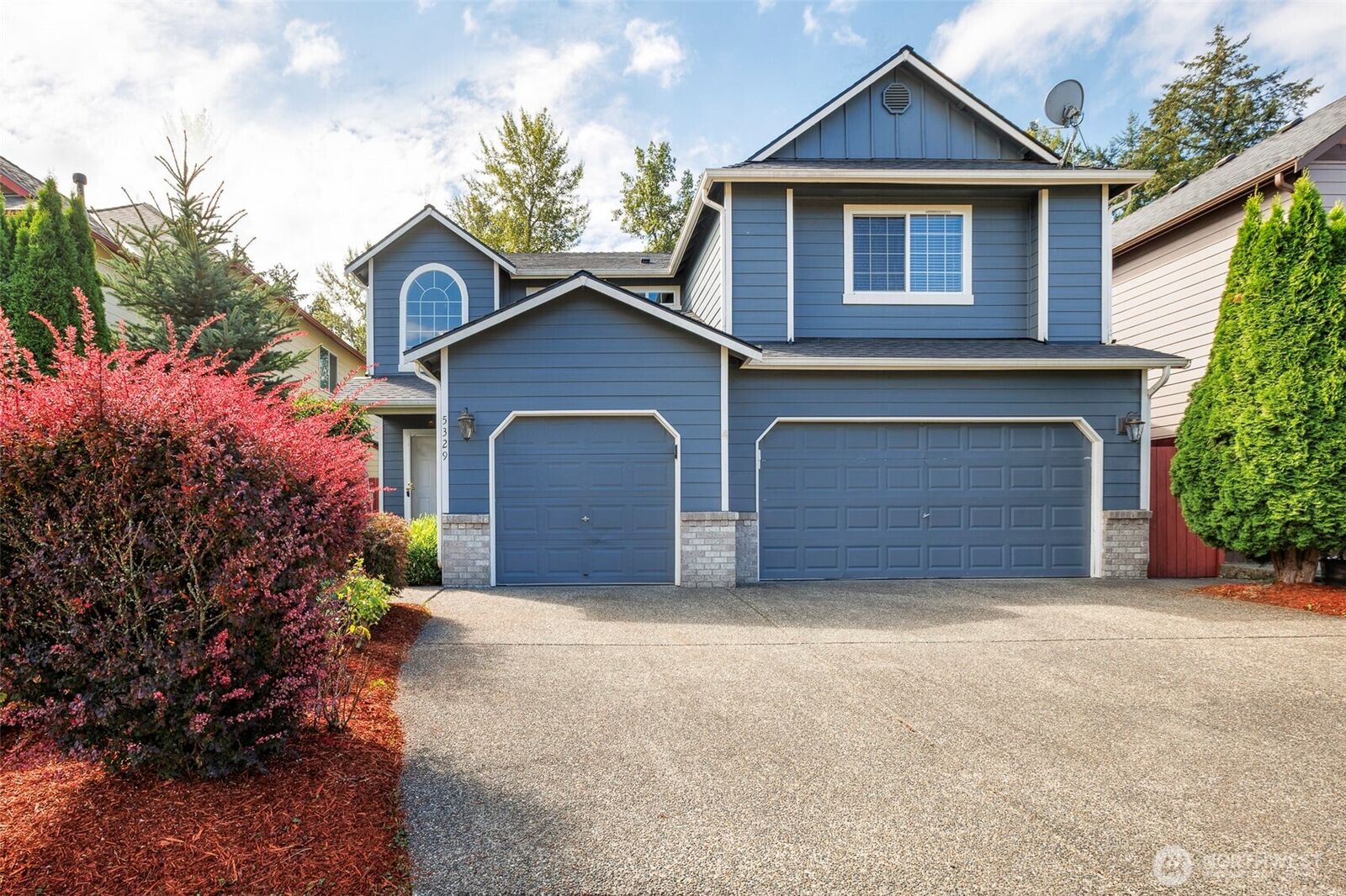 Property Photo: 5329 S 319th Street WA 98001