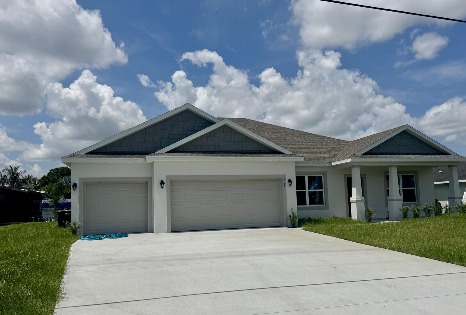 Property Photo:  798 SE Seahouse Drive  FL 34983 