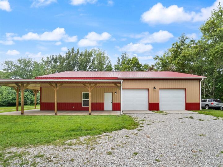 Property Photo:  627 Pleasant Hill Road  KY 42103 