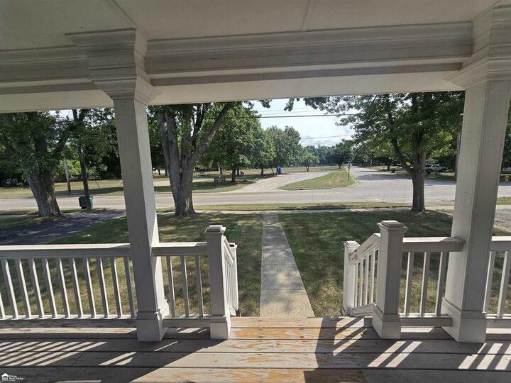 Property Photo: 1001 Coutant Street MI 48433