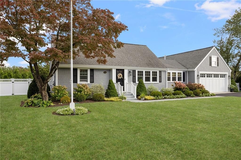 Property Photo:  129 Fieldwood Avenue  MA 02771 
