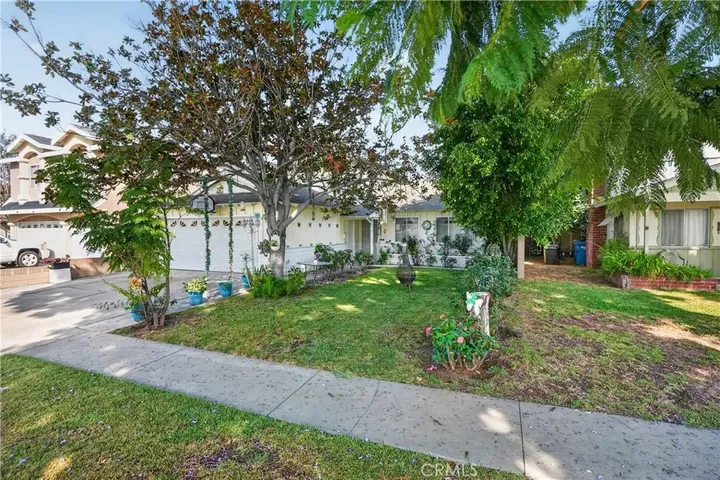 Property Photo:  10445 Valley View Avenue  CA 90604 