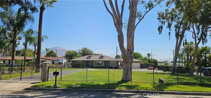 Property Photo: 3037 Valencia CA 92404
