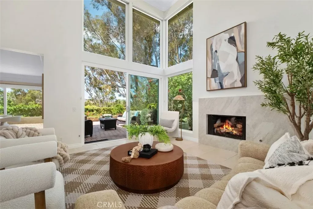 Property Photo:  40 Morning View  CA 92603 