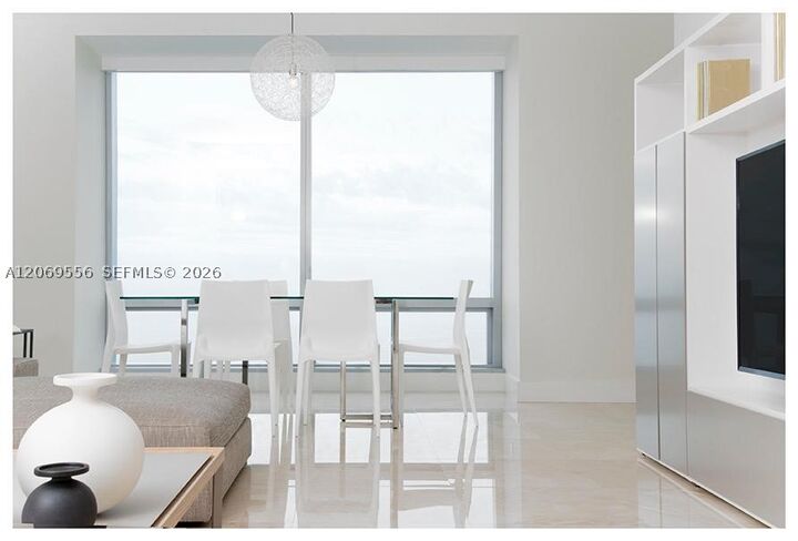 Property Photo: 1425 Brickell Ave 58A FL 33131