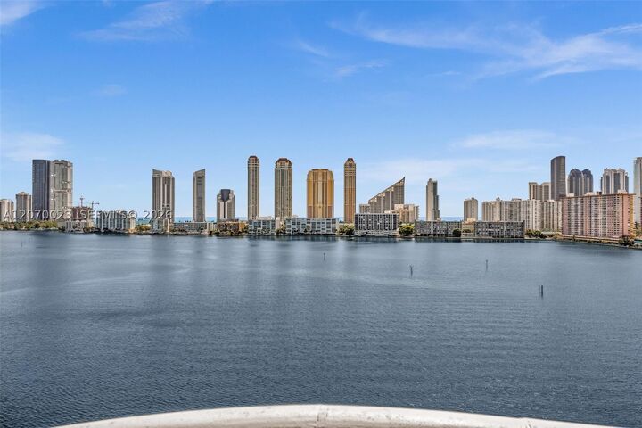 Property Photo:  3000 Island Blvd 1106  FL 33160 