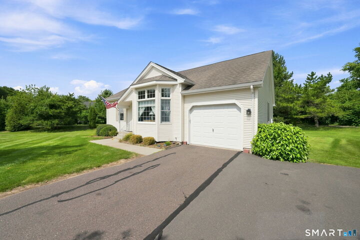Property Photo: 20 Hillside Farms Drive 20 CT 06016