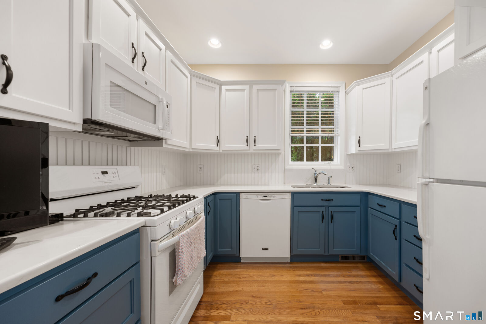 Property Photo:  33 Old Field Hill Road 18  CT 06488 