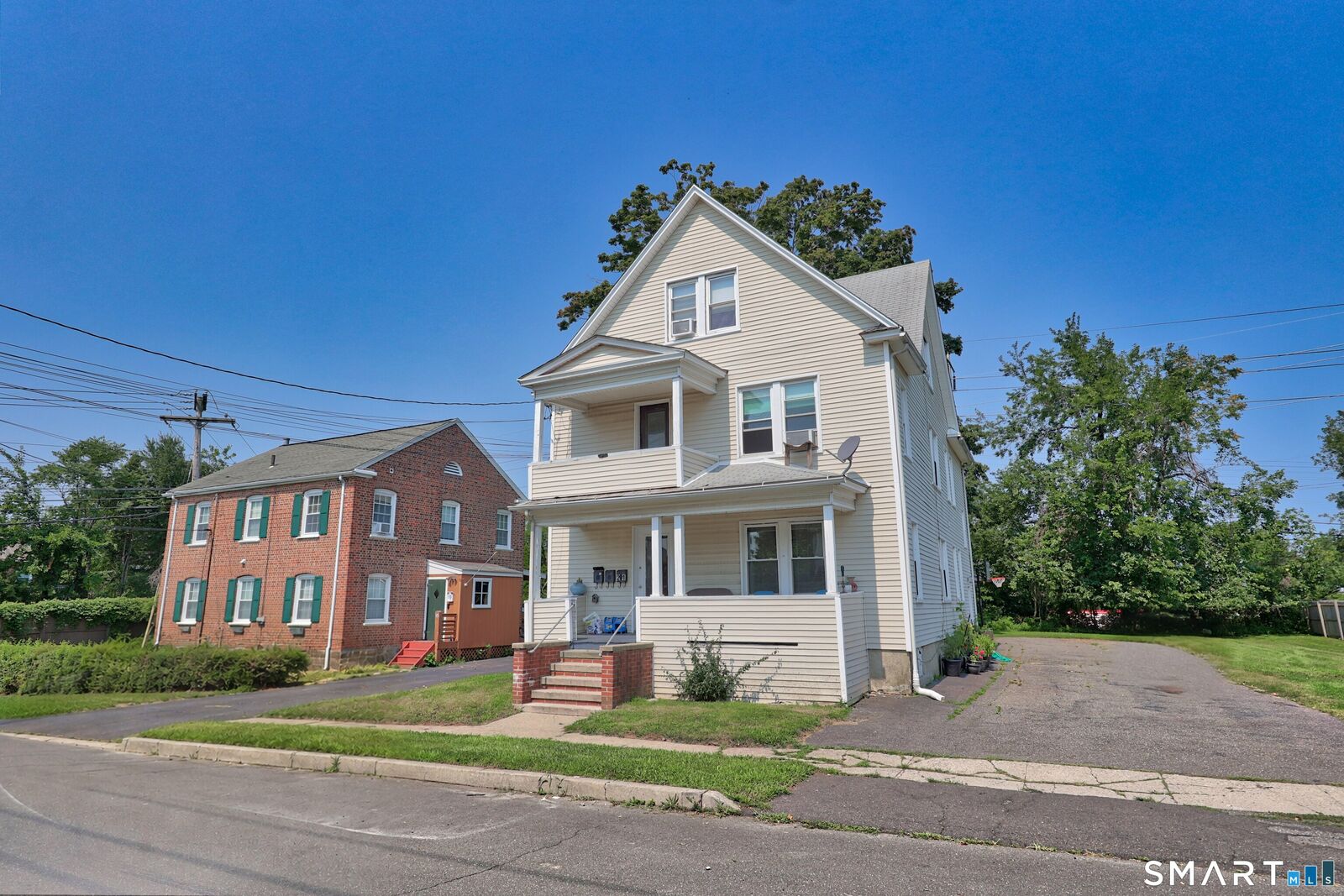 Property Photo:  21 Ardmore Street  CT 06824 