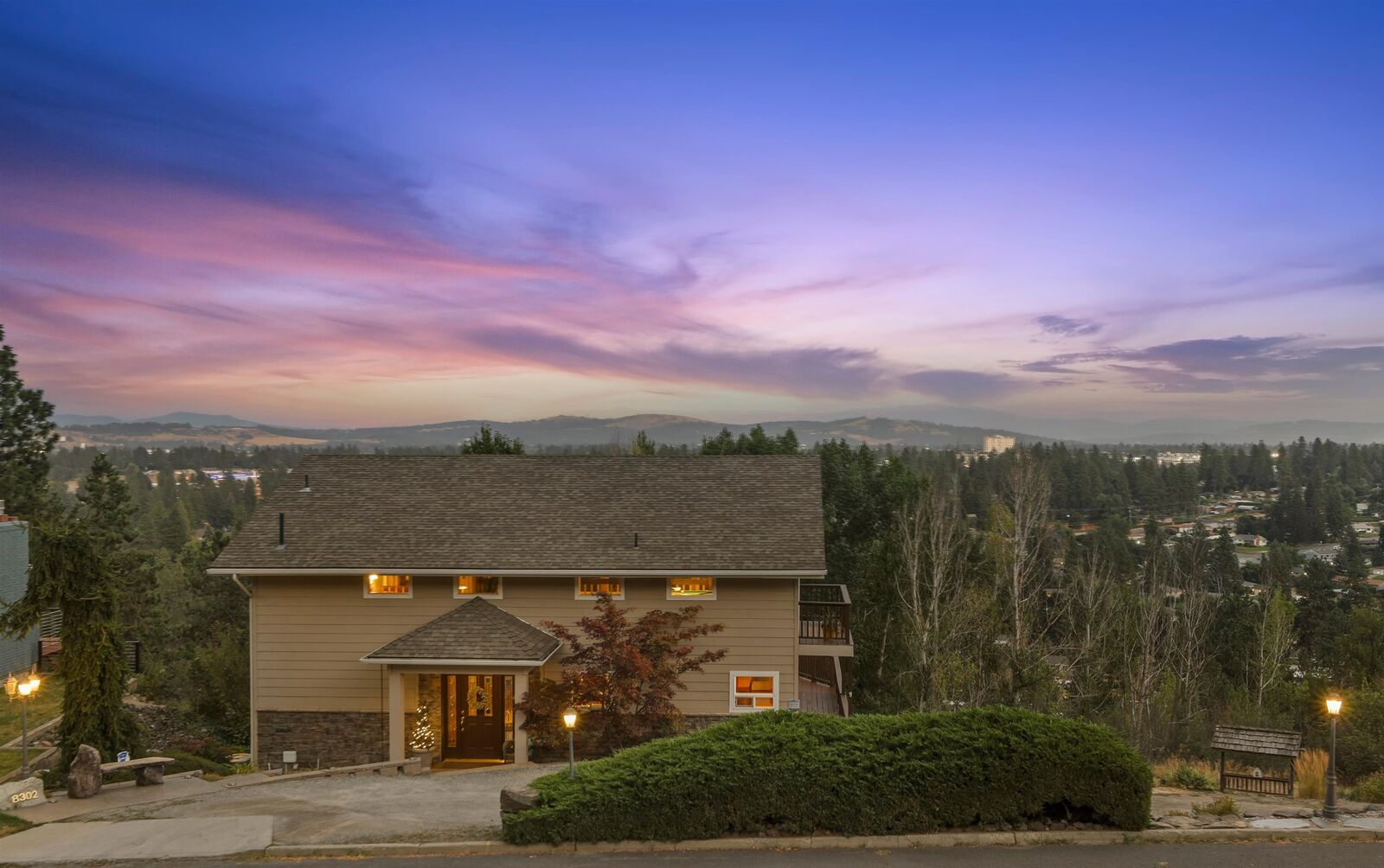 Property Photo:  8302 N Northview Rd  WA 99208 